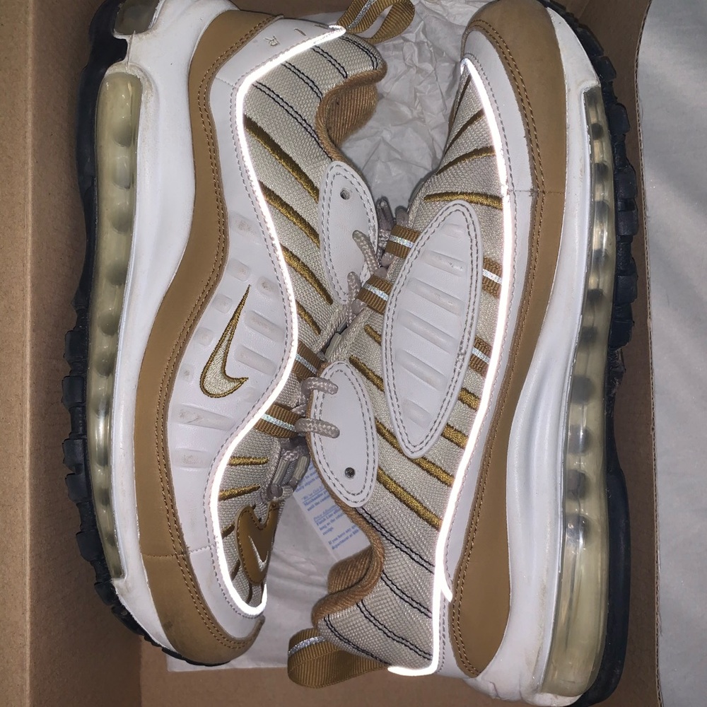 Women’s Nike Air Max 98 Phantom Size 7